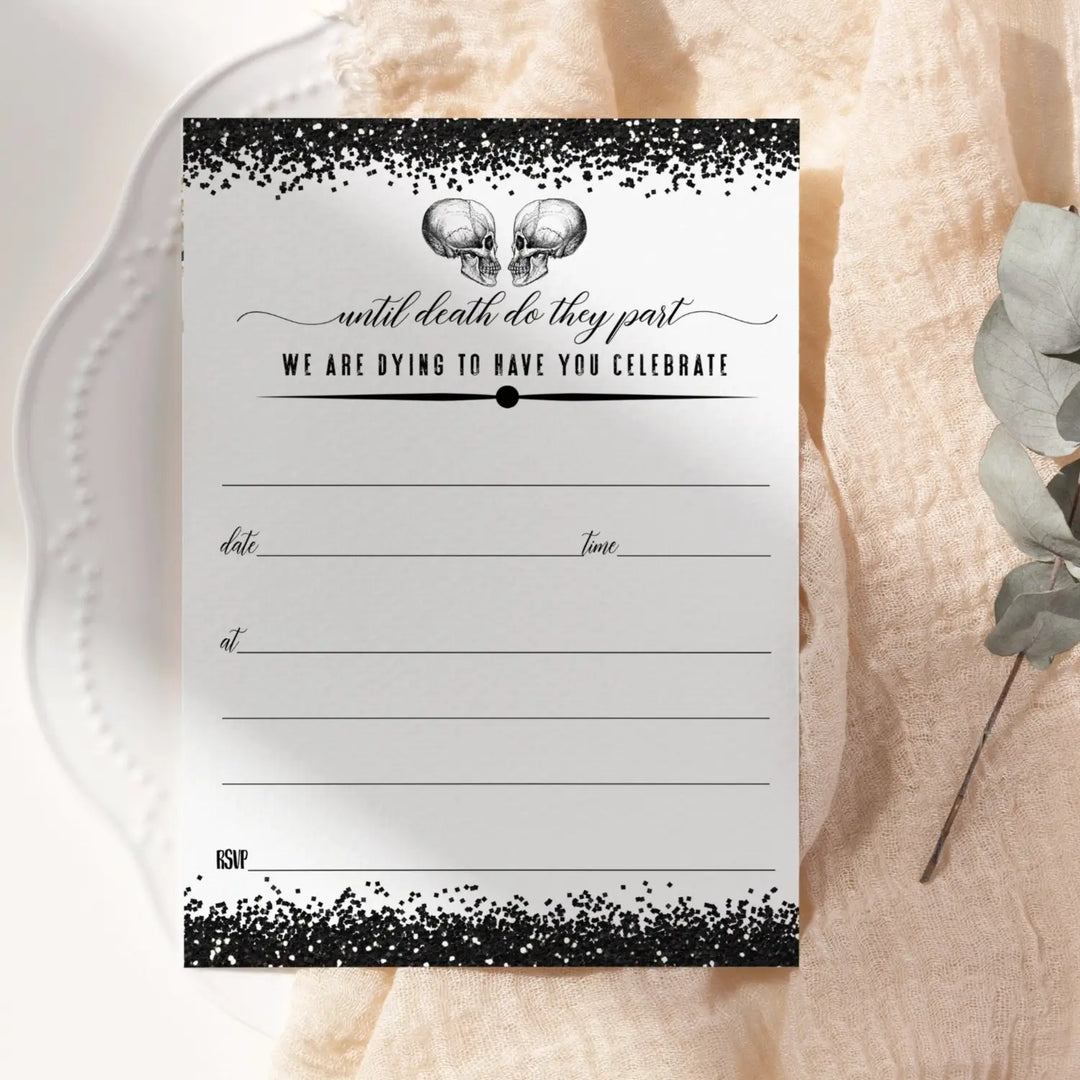 Gothic skull halloween party invites - 25ct black & white 5x7 - invitations